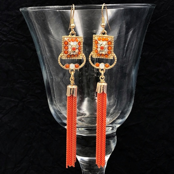 🌼 Orange Tassel Dangle Earrings - Picture 1 of 2